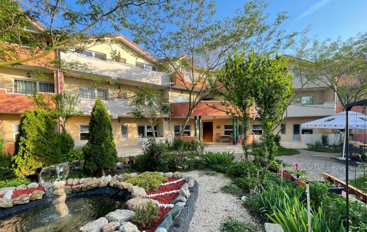 Vamabel House Bed & Breakfast Vama Veche Dış mekan fotoğraf